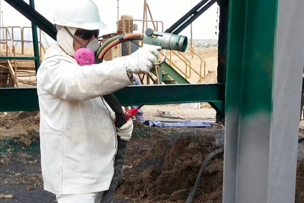 Газопламенное напыление термопластов на бетон и сталь